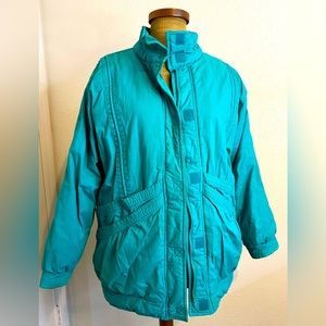 Vintage 1980s J Gallery Down puffer ski Jacket. Men’s jacket in Aqua color